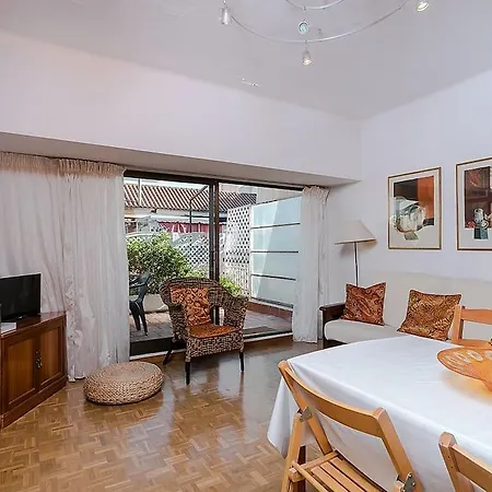Apartment Cozy 2bed With Private Terrace